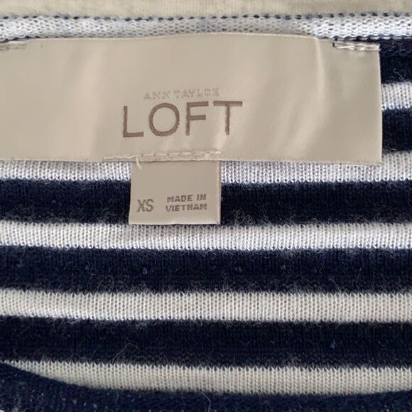 Loft navy striped raglan sleeve top- size XS - Picture 4 of 5